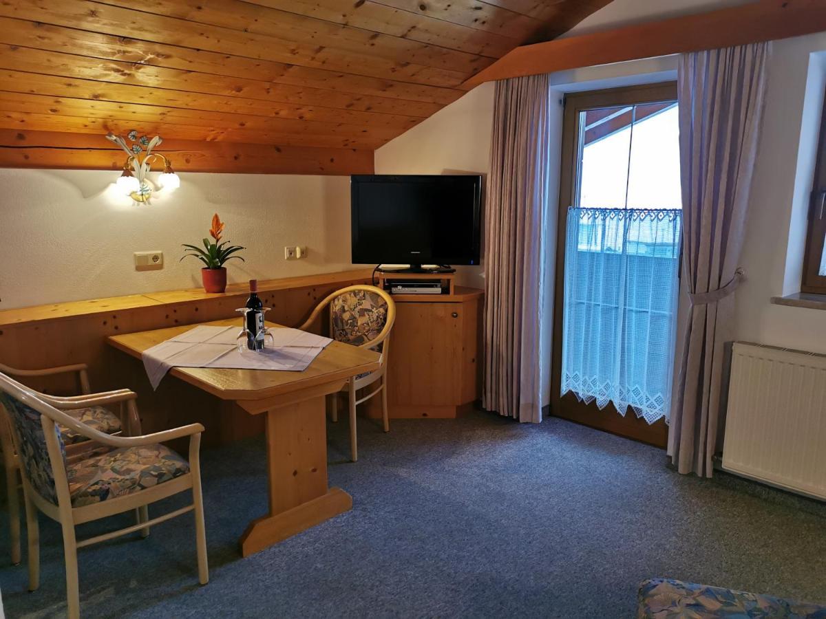 Haus Moosplatzl Apartamento Leutasch Exterior foto